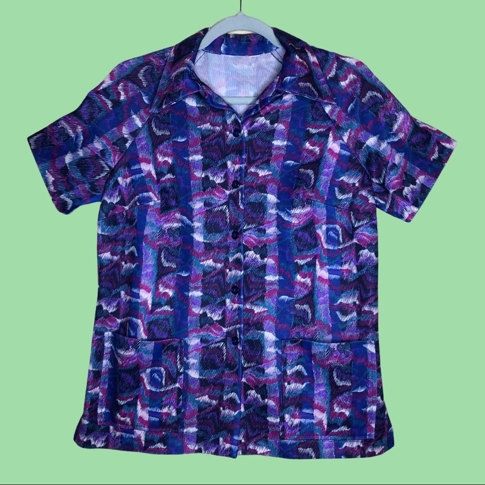 VINTAGE 🕺 shortsleeved 2-pocket button down top